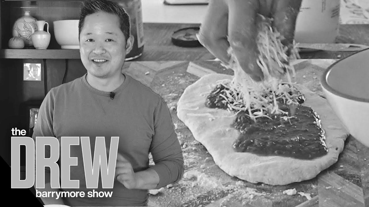 Danny Seo Reveals How Simple It Is to Make 2-Ingredient Pizza Dough |  Do Just One Thing